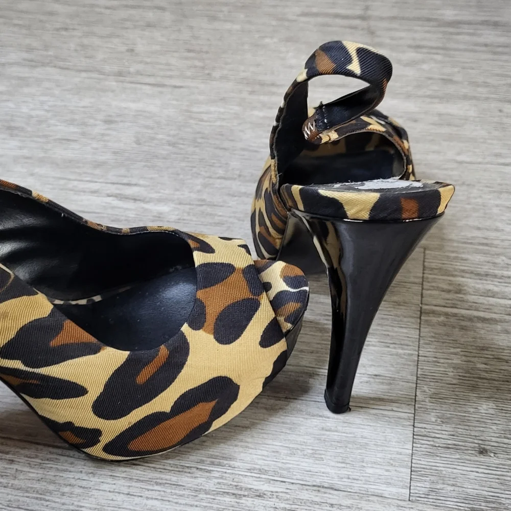 Jessica Simpson Heels size 7 - Picture 3 of 4